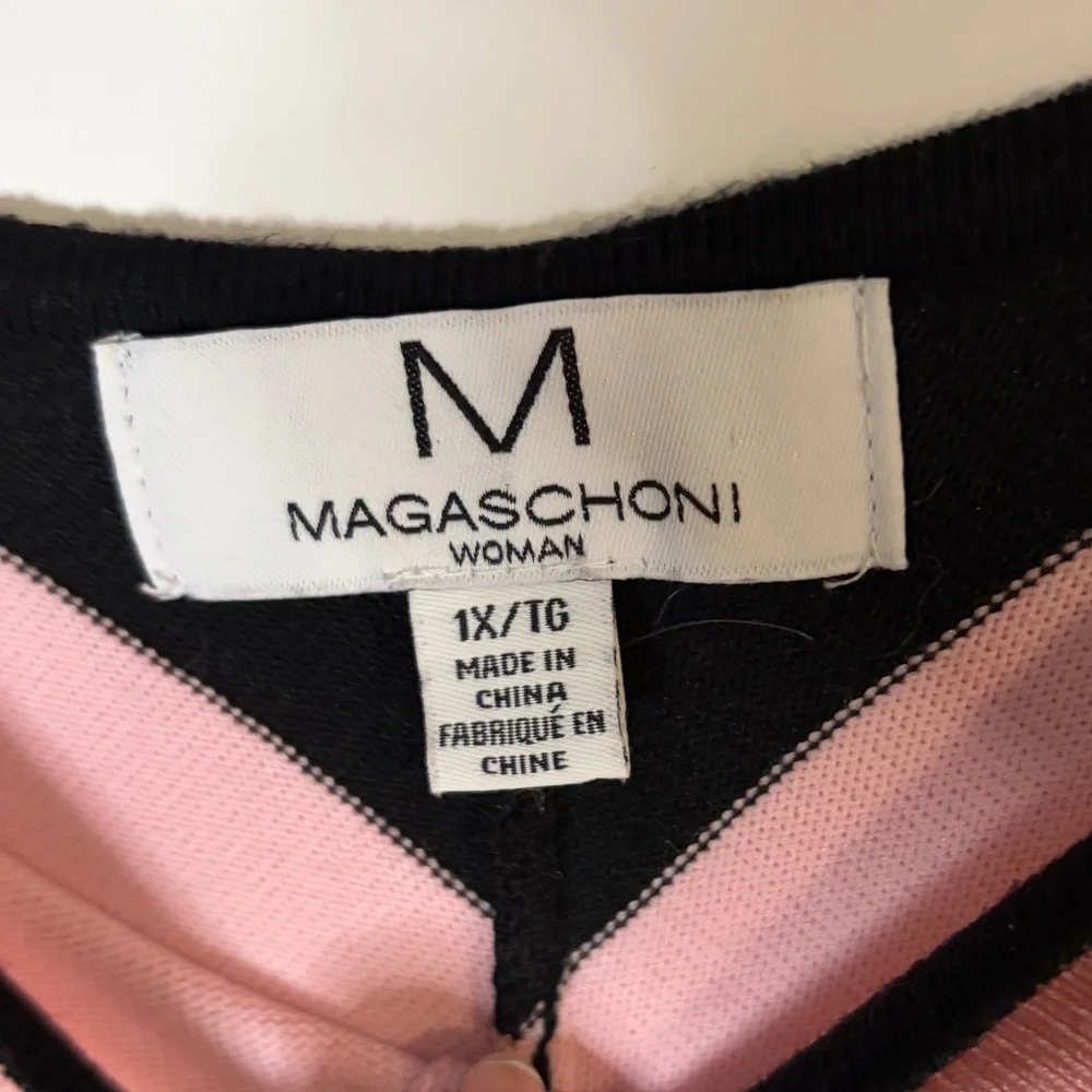 Magaschoni Woman Pink Black‎ Chevron Stripe V-Neck Dolman Sweater 1X